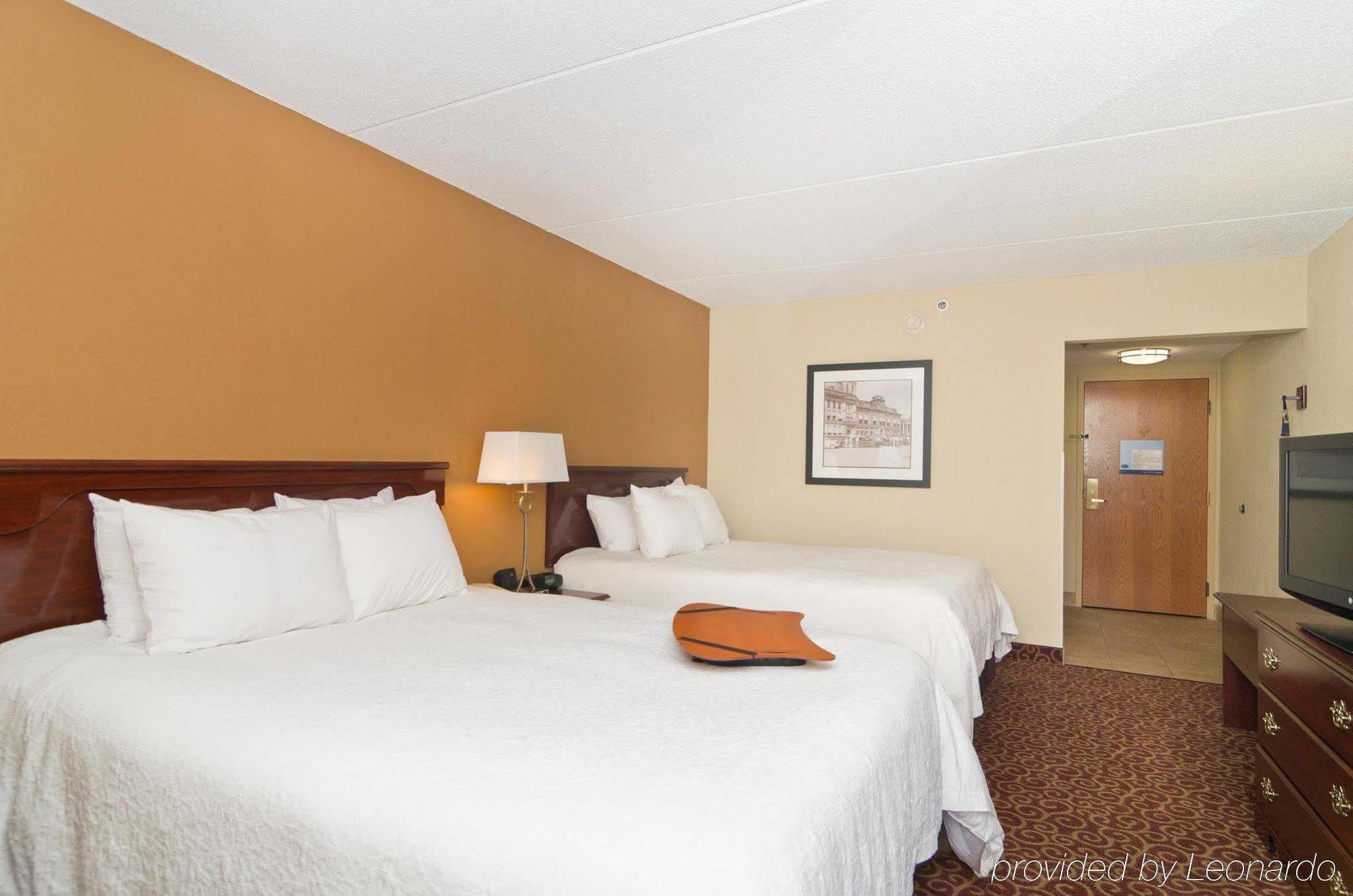 Hampton Inn Wooster Buitenkant foto
