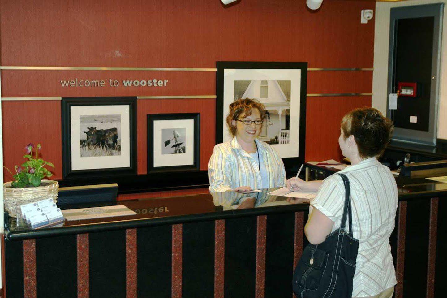Hampton Inn Wooster Buitenkant foto